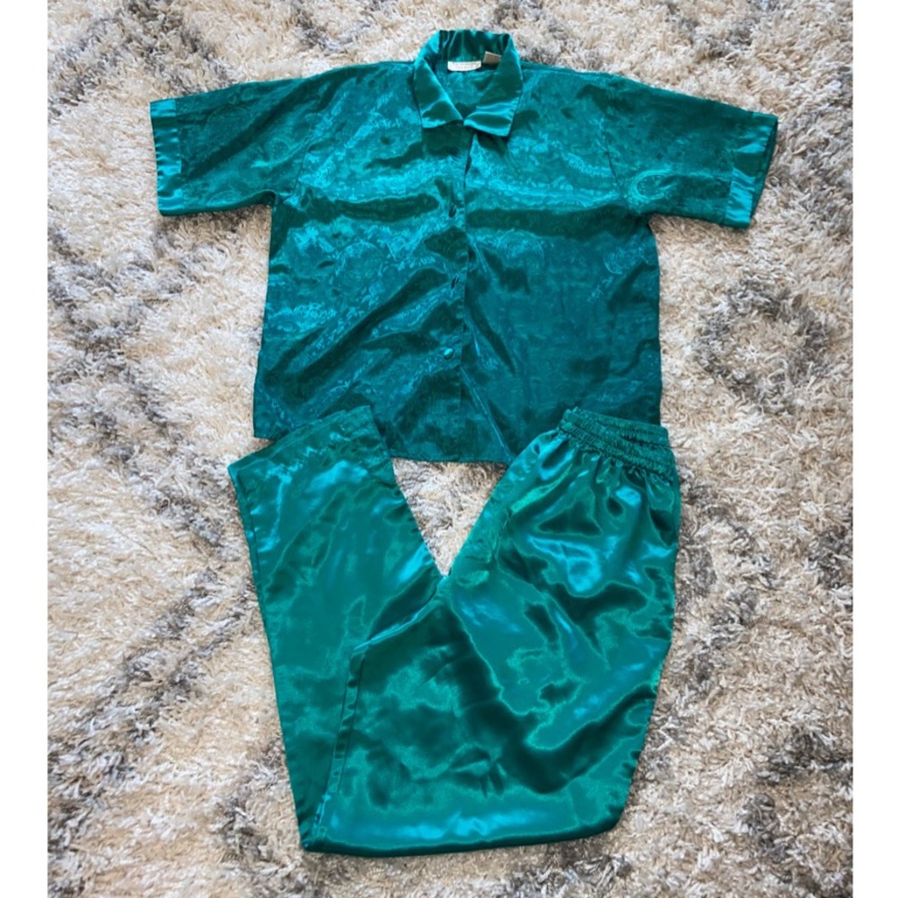 Vintage gold label Victoria’s Secret pajama set size small